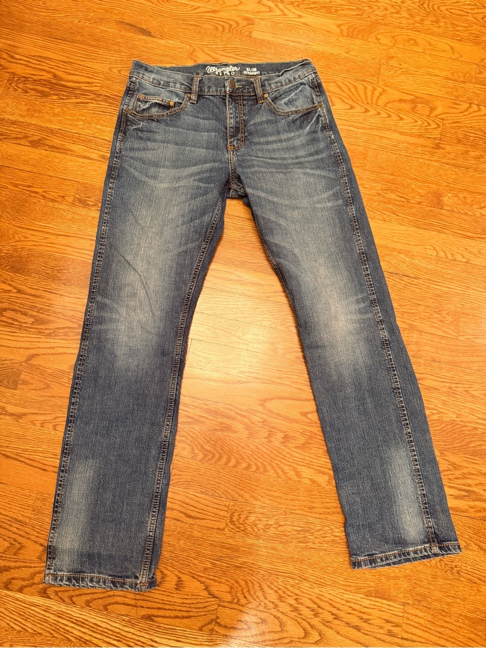 Wrangler Men’s Classic Straight Jeans - Blue. Size 32x30